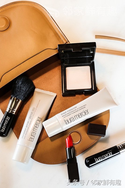 女神的秘密*器武**,神级粉饼Laura Mercier唤颜凝露