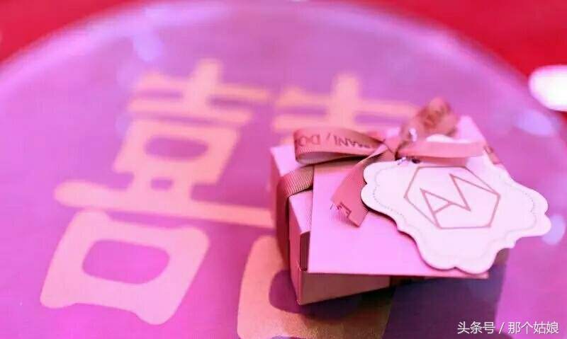 方媛为什么成为天王嫂 (方媛豪华生活照)