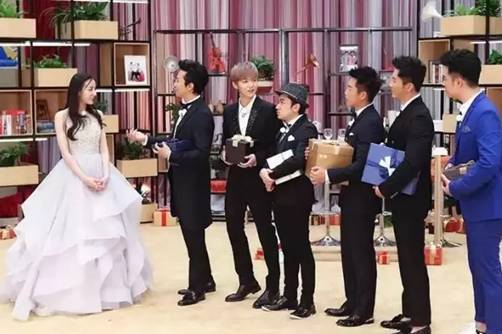 热巴动作表情包,热巴表情包挑战