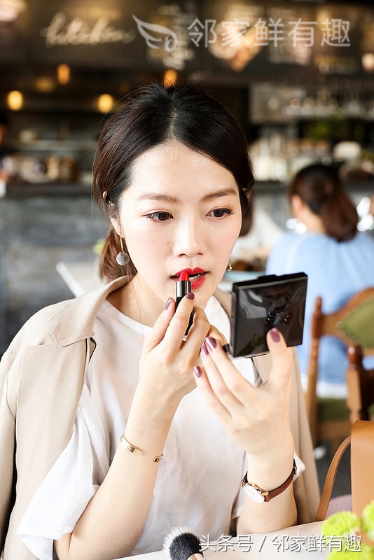 女神的秘密*器武**,神级粉饼Laura Mercier唤颜凝露