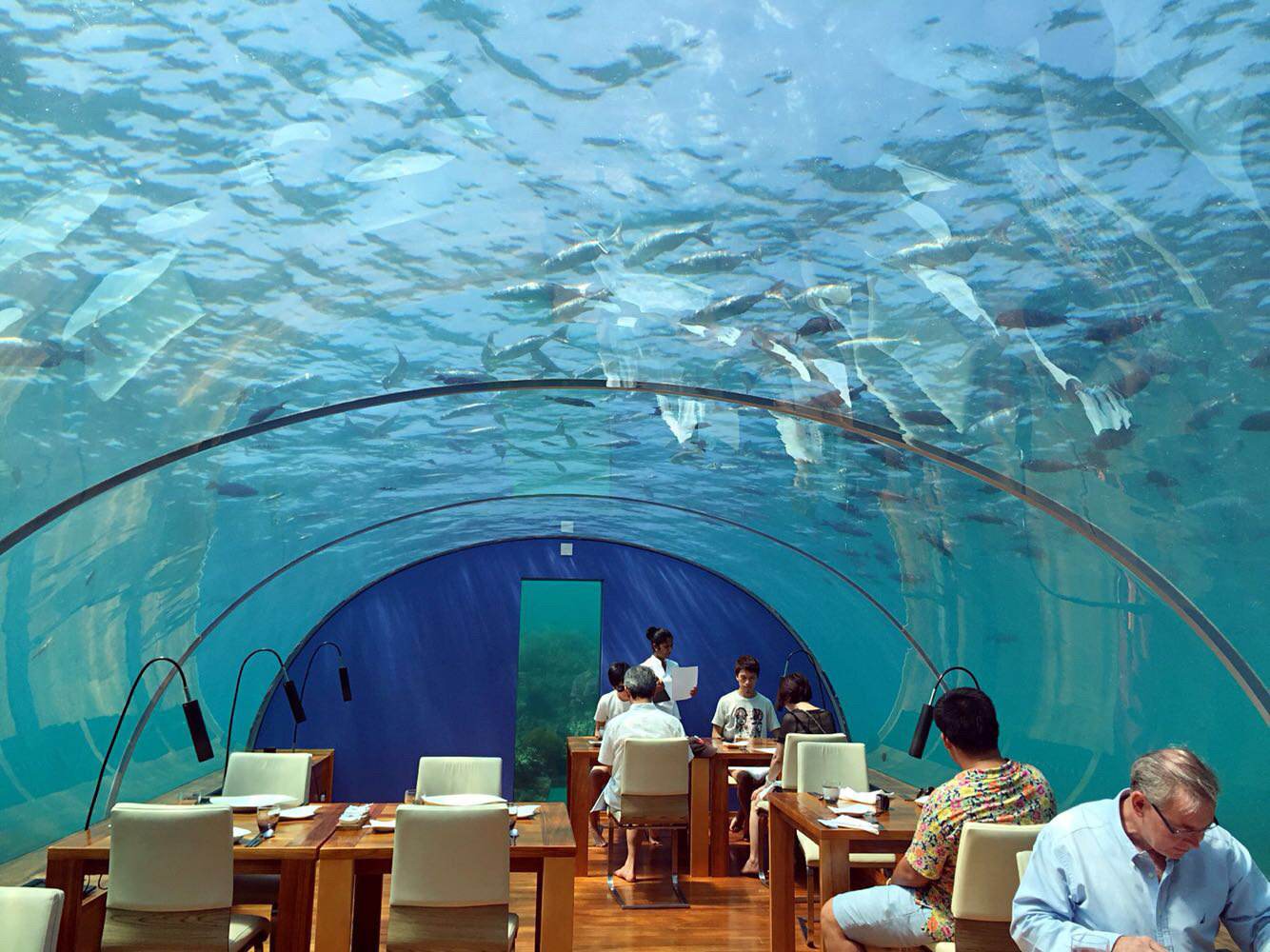 不可错过全球顶尖酒店住宿攻略,难以想象的海上酒店