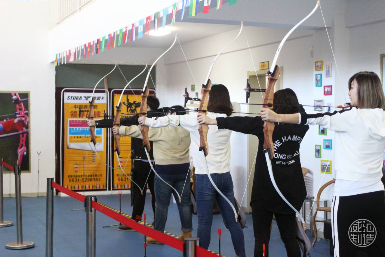 或许你也喜欢射箭？连续射击一个小时，腰不酸腿不疼！