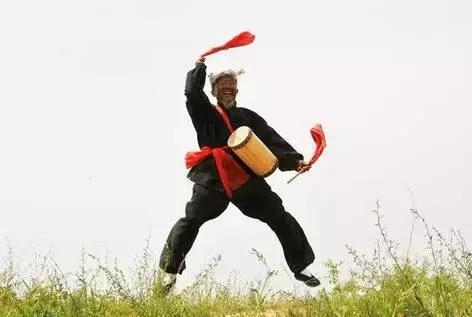 男人的第二张脸是手表,男人的面子是第二张脸