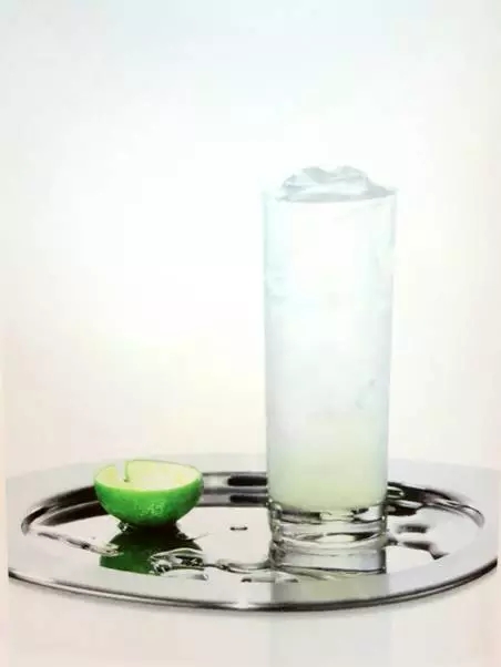 如何调制好看的鸡尾酒,鸡尾酒大师调鸡尾酒