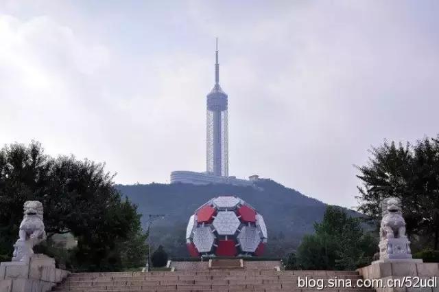 劳动公园大足球内部样子,劳动公园大足球叫什么