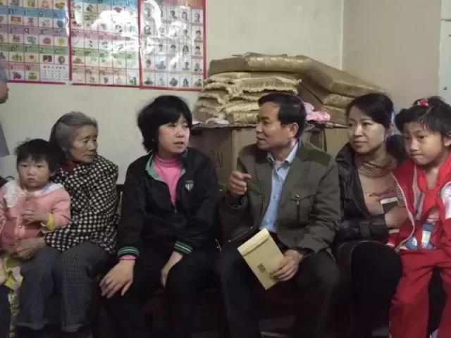 寮犲鐣屽競骞叉椿濂冲伐,婀栧崡寮犲鐣屽競澶滅彮濂冲伐