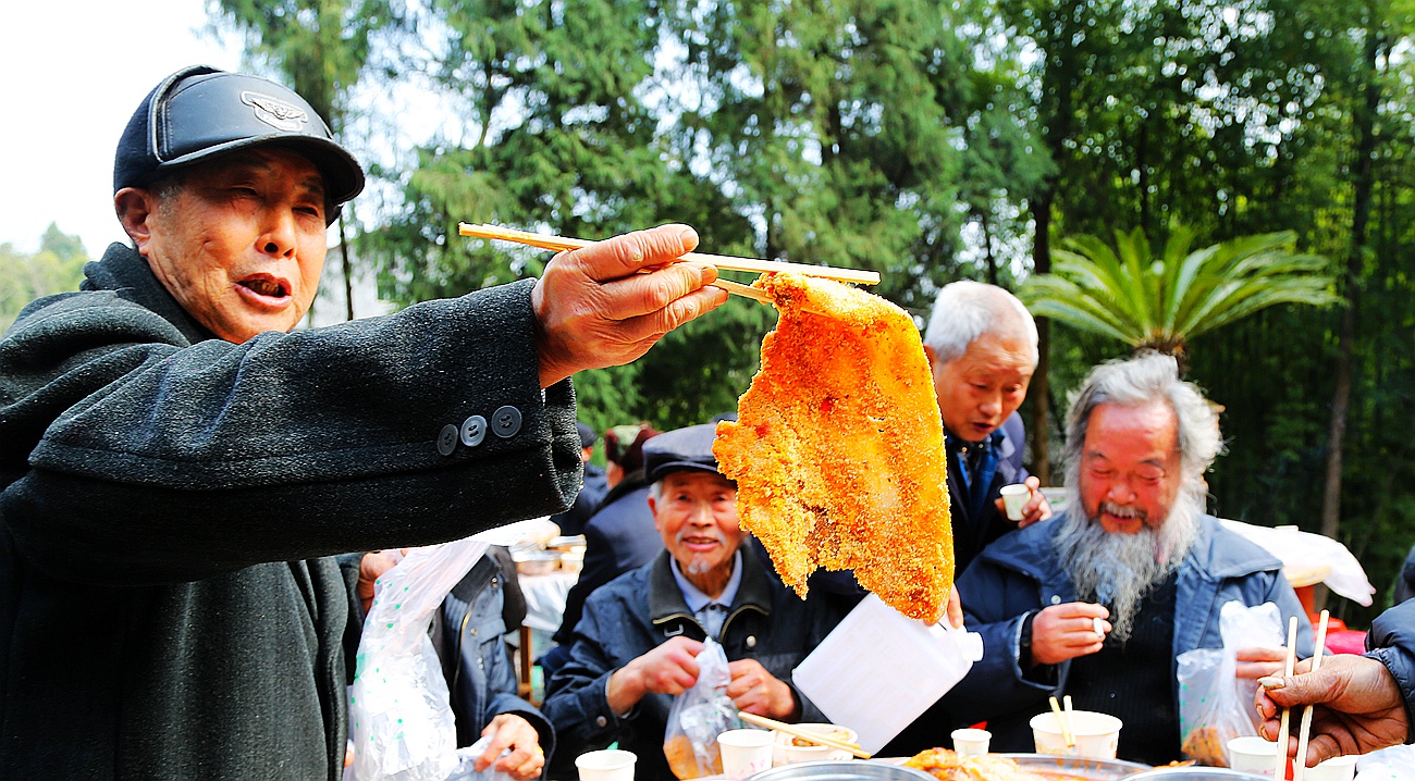 升钟湖卧龙鲊,升钟湖卧龙蒸肉在哪里吃