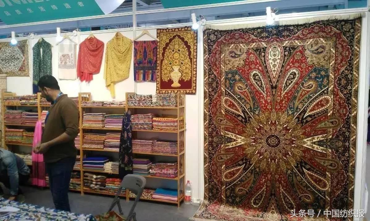 总说丝绸传统,“丝绸苏州2017”却美得很时尚