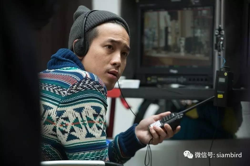 曾志伟给儿子曾国祥颁奖,曾志伟曾国祥近期视频