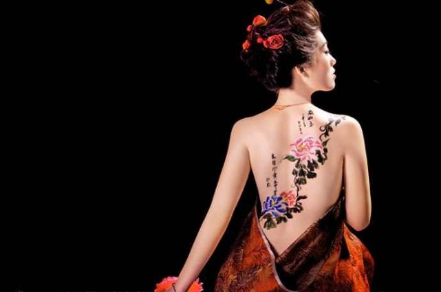 艺术家用自然物制作的作品图片,艺术家用自然的图案变成图谱