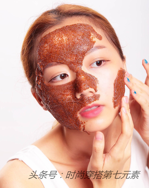 不用护肤品有效治疗黑眼圈,睡眠面膜美白去皱去眼袋