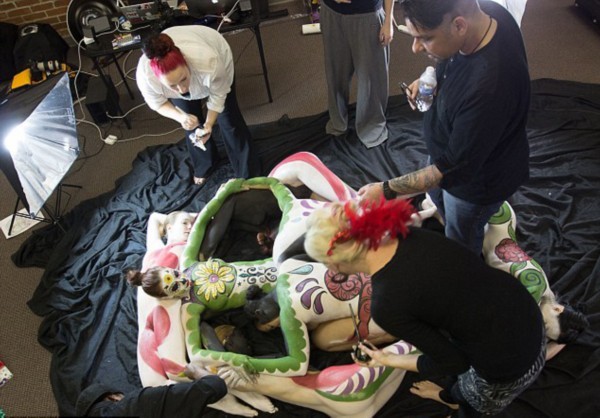 艺术家用自然物制作的作品图片,艺术家用自然的图案变成图谱