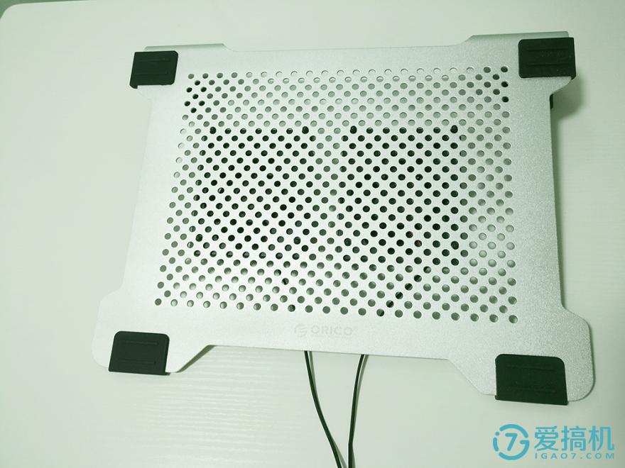 驱走闷热，给你的PC“冲个凉”！——ORICO全铝DIY双风扇笔记本散热垫体验