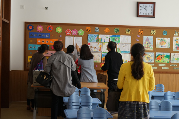 2000名家长齐聚烟台爱华超一流办学条件引来盛赞