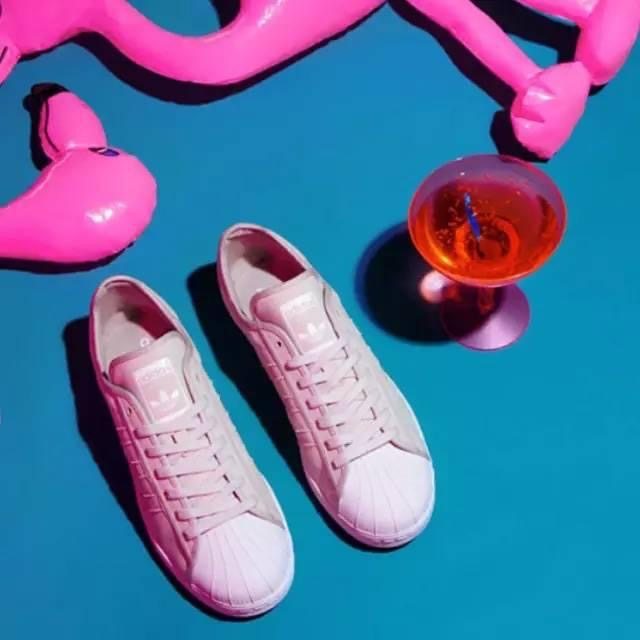 小白鞋已经out了，小粉鞋集锦，穿出公主范