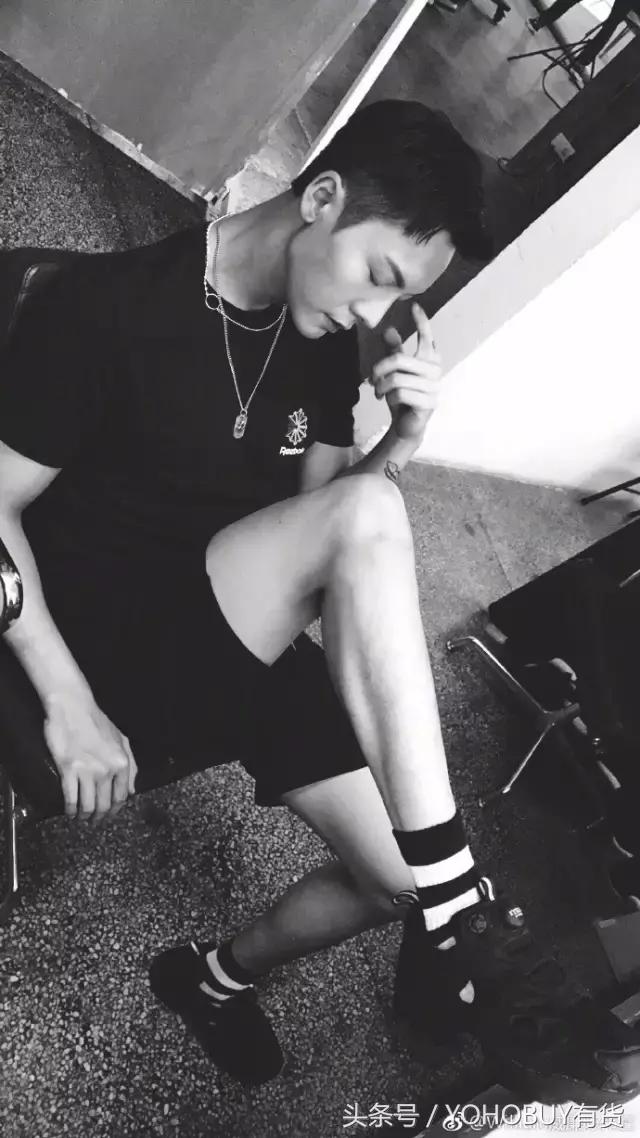 明星上脚很像匡威的鞋,匡威1970s林俊杰同款