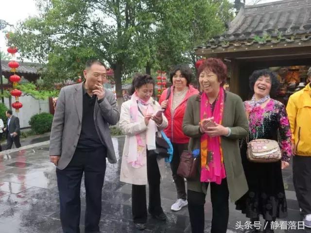 开怀一笑无忌惮,老怪小妖真齐全(红叶网老友聚会图文综合)