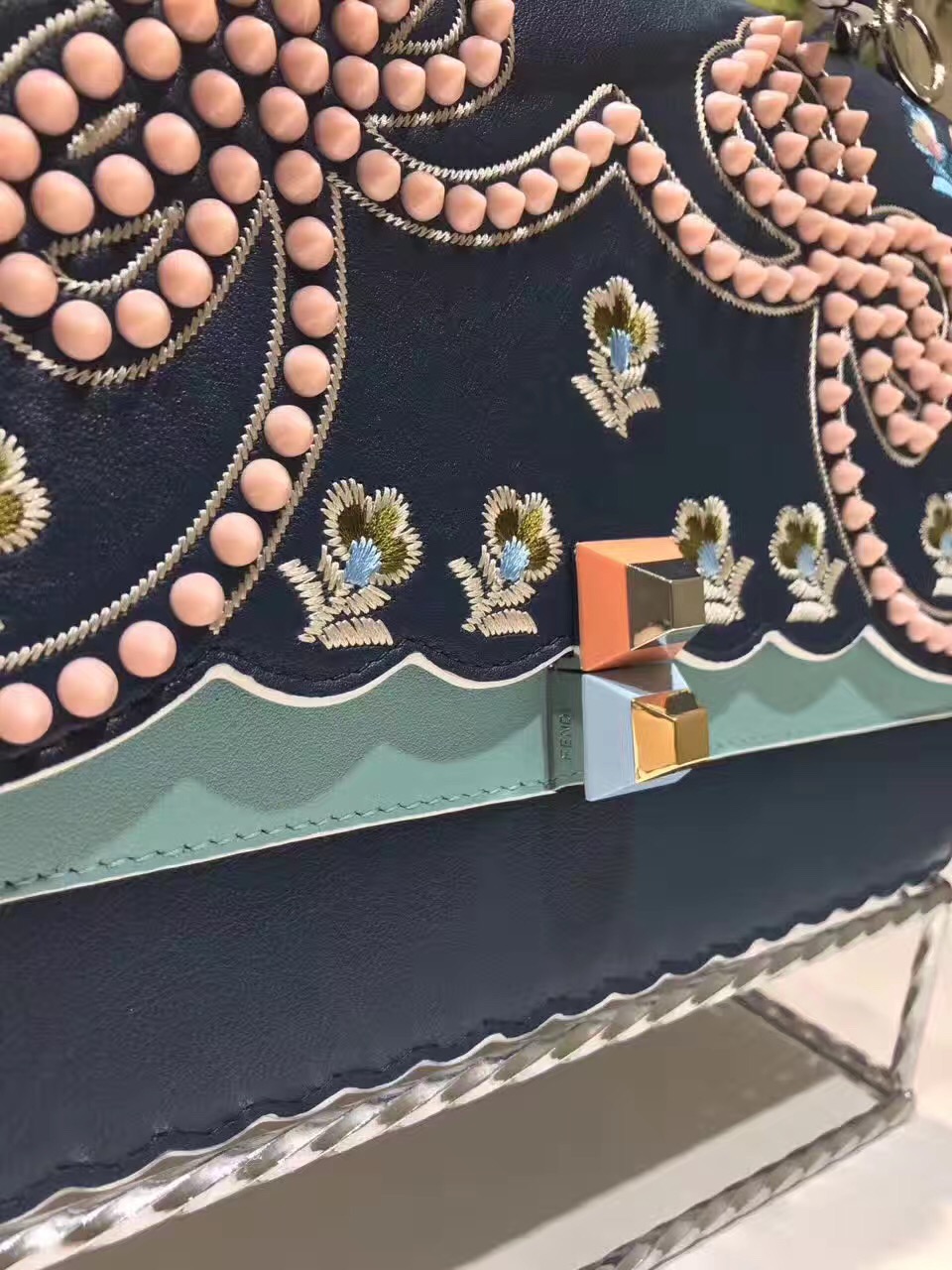 fendi包包哪一款最好看,fendi包最新款