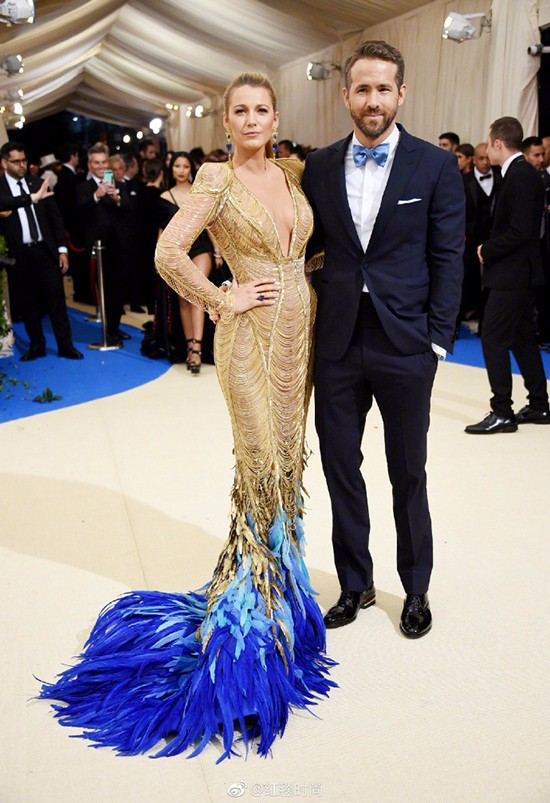 大幂幂大表姐美得稳妥可我更喜欢“玩很大”的日日和水果姐！