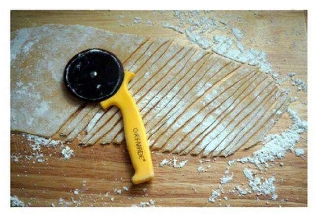 沙琪玛怎么做到酥脆,超市买沙琪玛