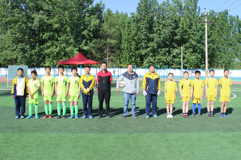 青春如火超越自我全力以赴,青春如火超越自我拔河比赛