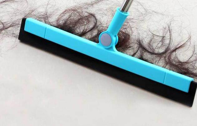 清理地板上的头发神器,地板上头发多用什么妙招能去除