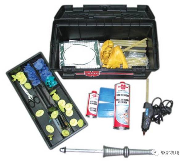 摩托车油箱凹陷怎么恢复视频,摩托油箱撞凹了怎么修复