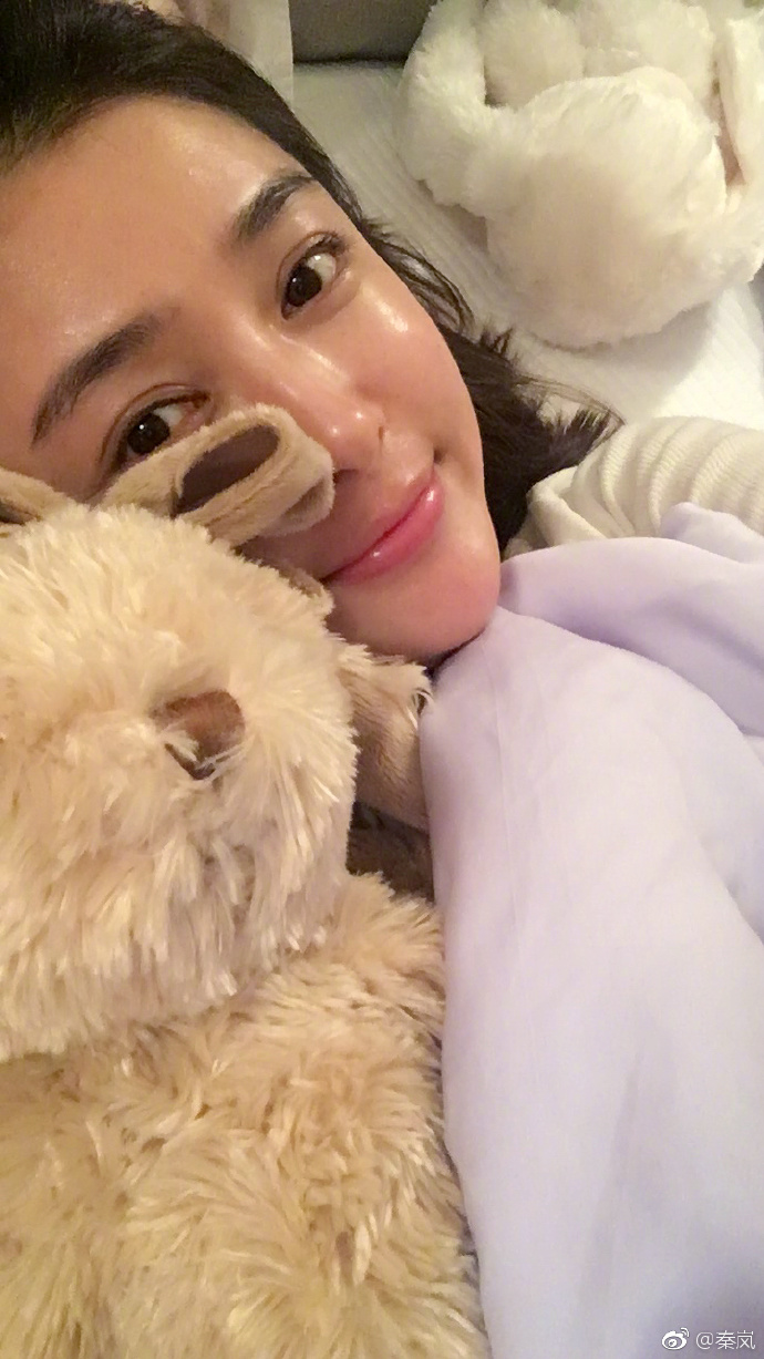 秦岚整容成功了么,秦岚公开承认整容了吗