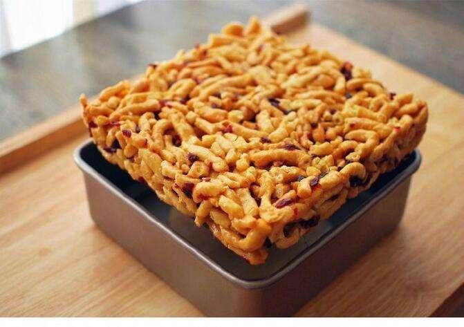 沙琪玛怎么做到酥脆,超市买沙琪玛