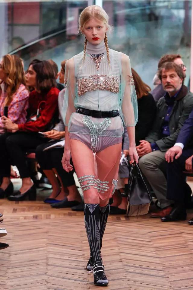 潮流穿搭在哪买衣服,潮人出没的衣服网上怎么买