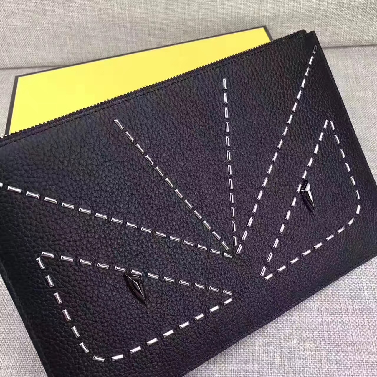 fendi包包大中小,fendi包经典款