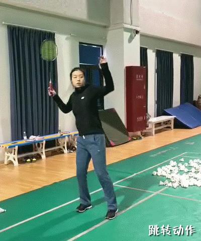 羽毛球网前扑球挥拍技巧,羽毛球挥拍技巧