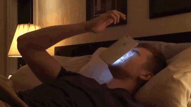 有一个不定时剧透的舍友怎么办？｜壹读君有后台