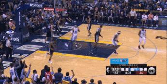 卡哇伊莱昂纳德逆天补扣,卡哇伊补扣