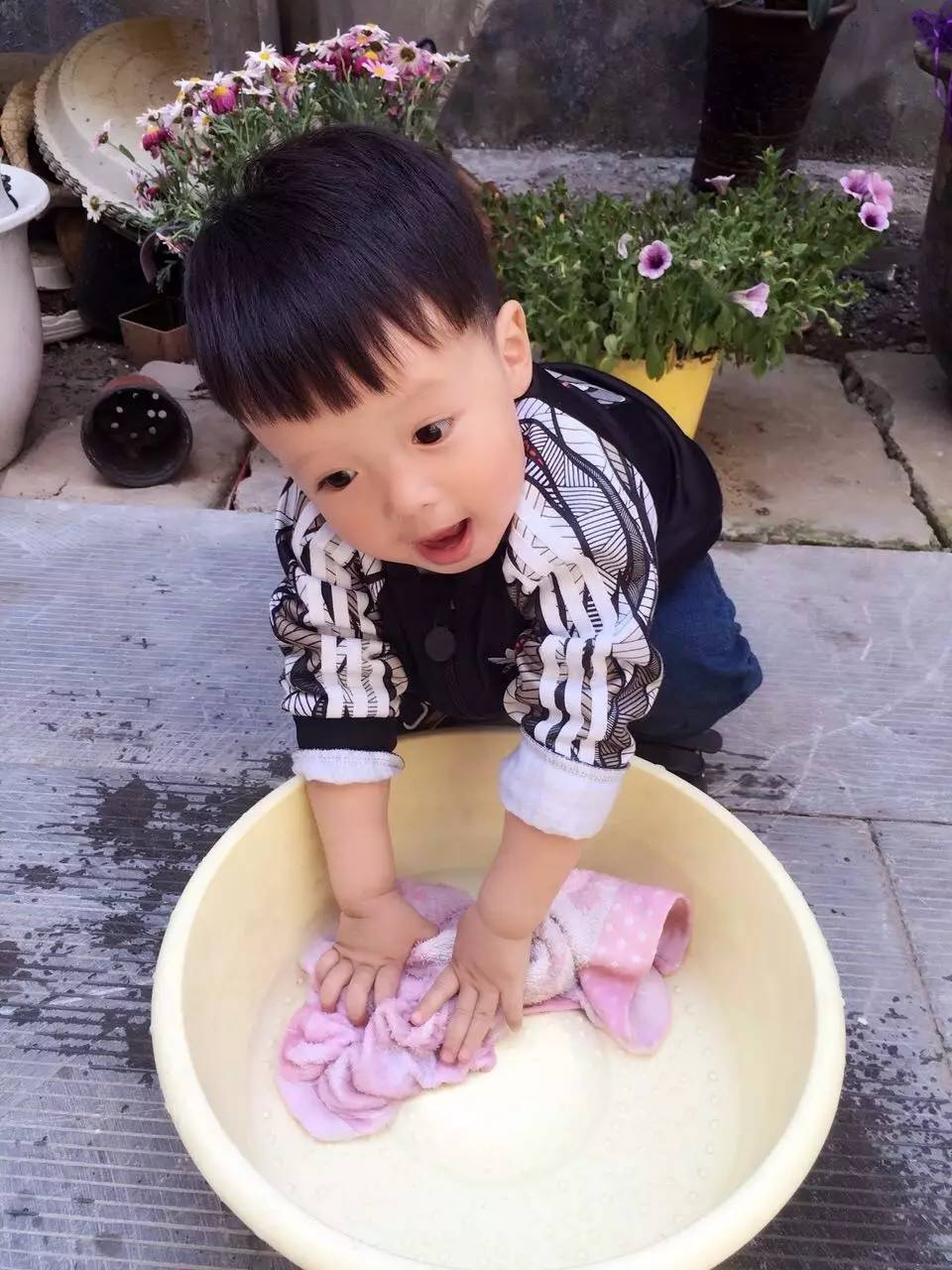 大奖揭晓｜劳动节的水孩子，“萌宝爱劳动”投票结果大揭晓！