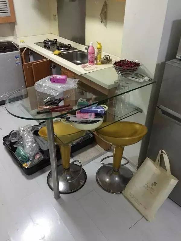 花5000改造ins风出租屋,上海一个改造出租屋loft的女孩