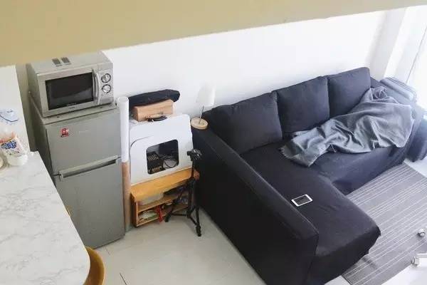 花5000改造ins风出租屋,上海一个改造出租屋loft的女孩