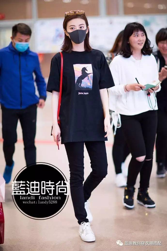 李宇春皮衣怎么搭配裤子,李宇春杨幂的花絮