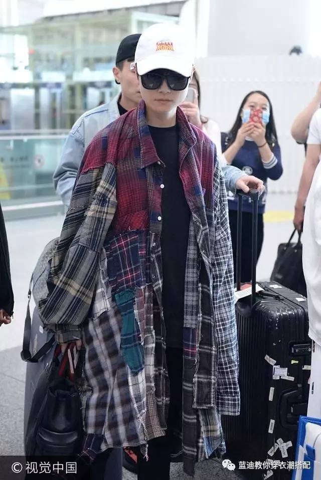 李宇春皮衣怎么搭配裤子,李宇春杨幂的花絮