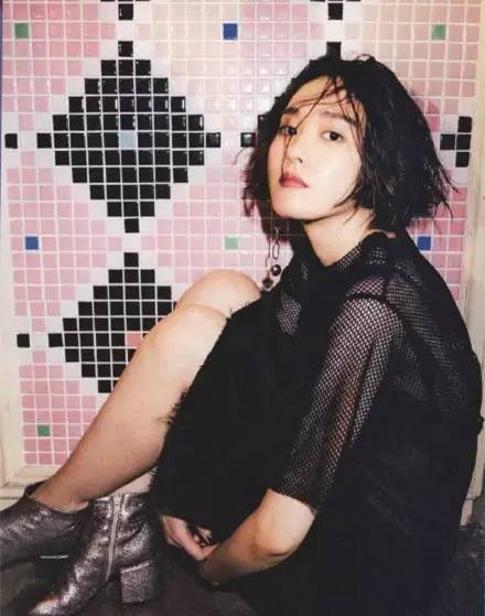 高层次感中长发型推荐,分享一款中长发