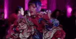 给你一百万｜你愿意买件衣服还是买辆车子？