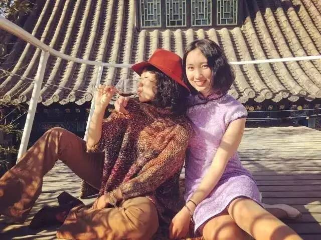 90后敢姑娘不花钱进时装周，玩转全球第一夜店，让小s印象深刻