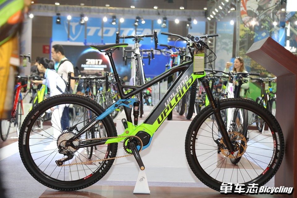 人潮爆拥——2017上海国际自行车展Dayone