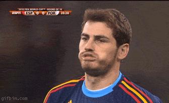 足球搞笑庆祝动作gif,足球过人gif