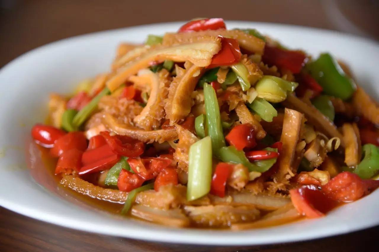 北石：江西上饶灵山告诉我，原来石头也可以一柱擎天！