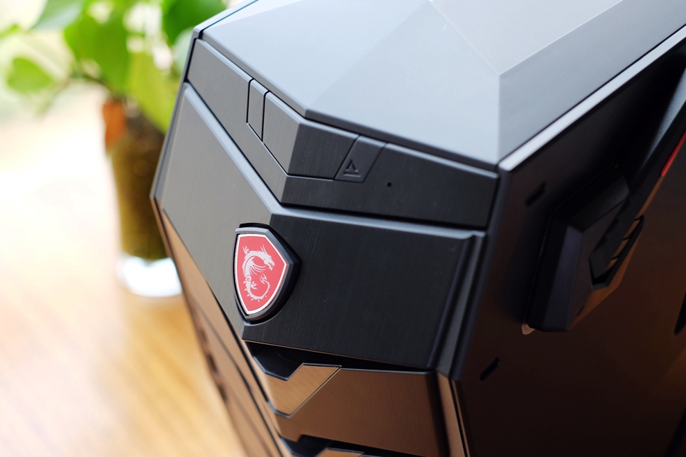 是谁？重新定义电竞主机，全面实测：宙斯盾3/Aegis3