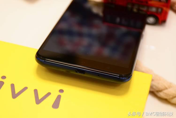 赵丽颖代言ivvi时尚手机,vivo赵丽颖宣传的手机