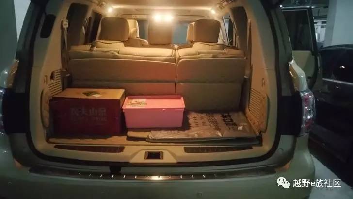 尼桑途乐Y61外观改装案例,途乐y62改装液晶仪表