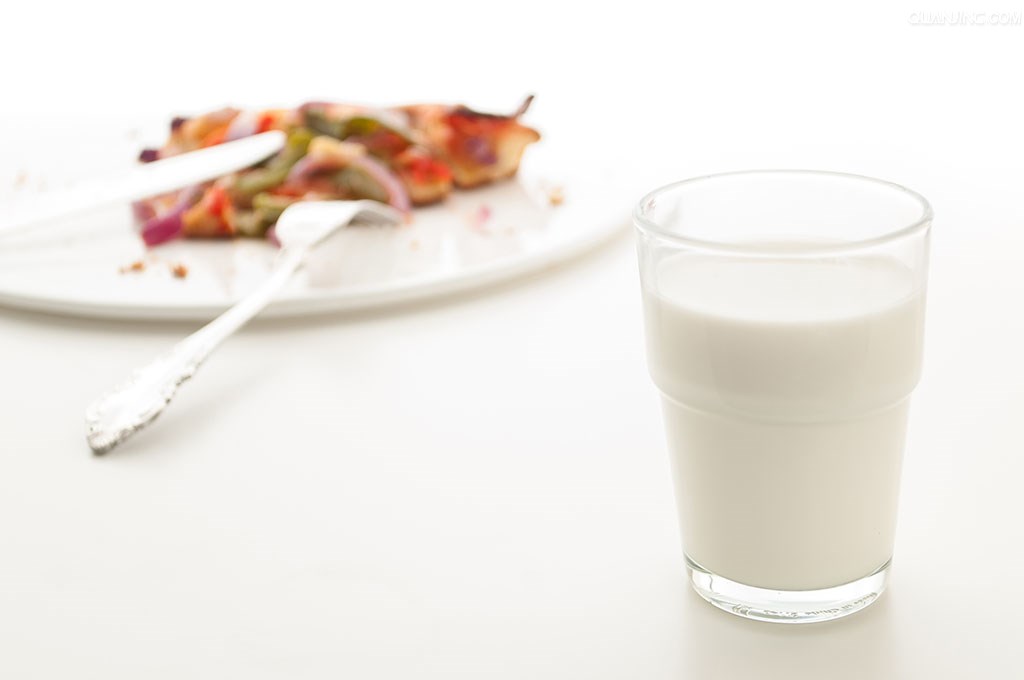 孕妇可以把叶酸和钙片一起吃吗,孕期叶酸和钙片可以一起吃吗