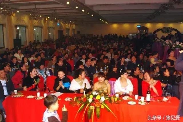 揭秘婚纱照行业劳斯莱斯,电影机爱情故事婚纱照